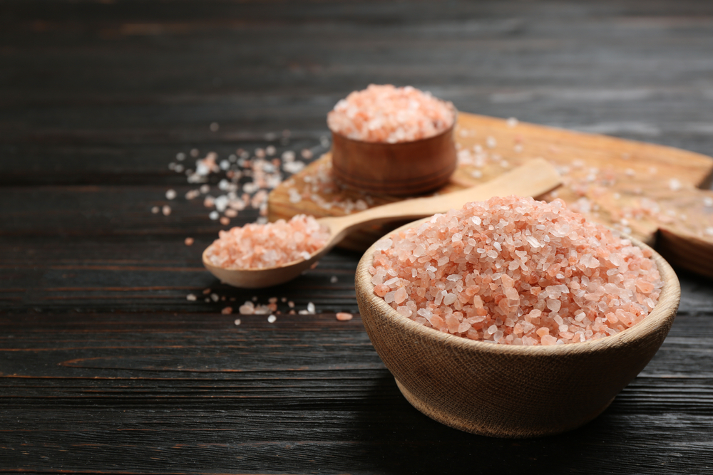 Processed Himalayan pink salt grains